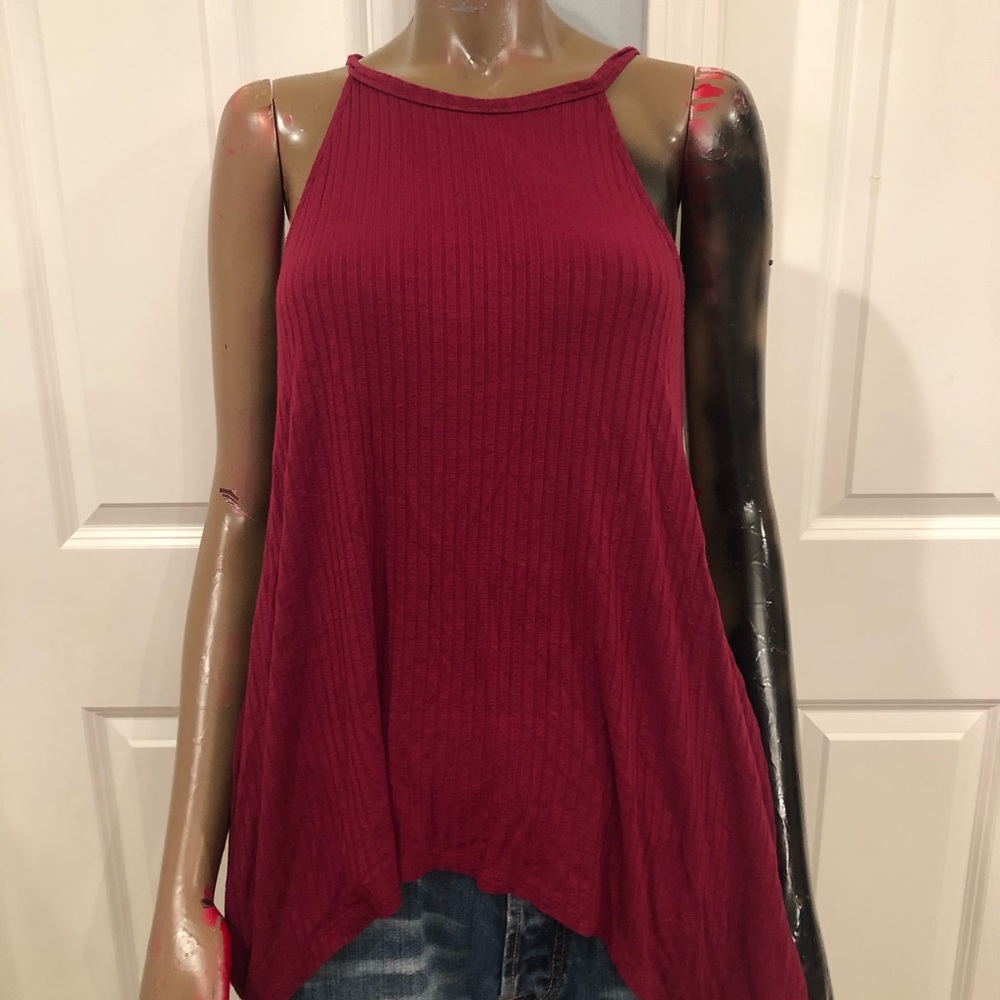 wine colored tanktop
